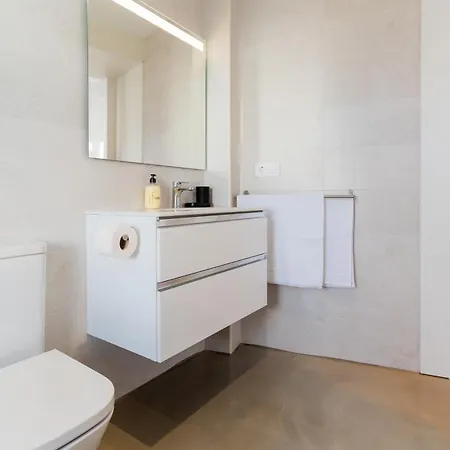 2 Sea Breeze * Famara