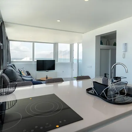 2 Sea Breeze Apartament